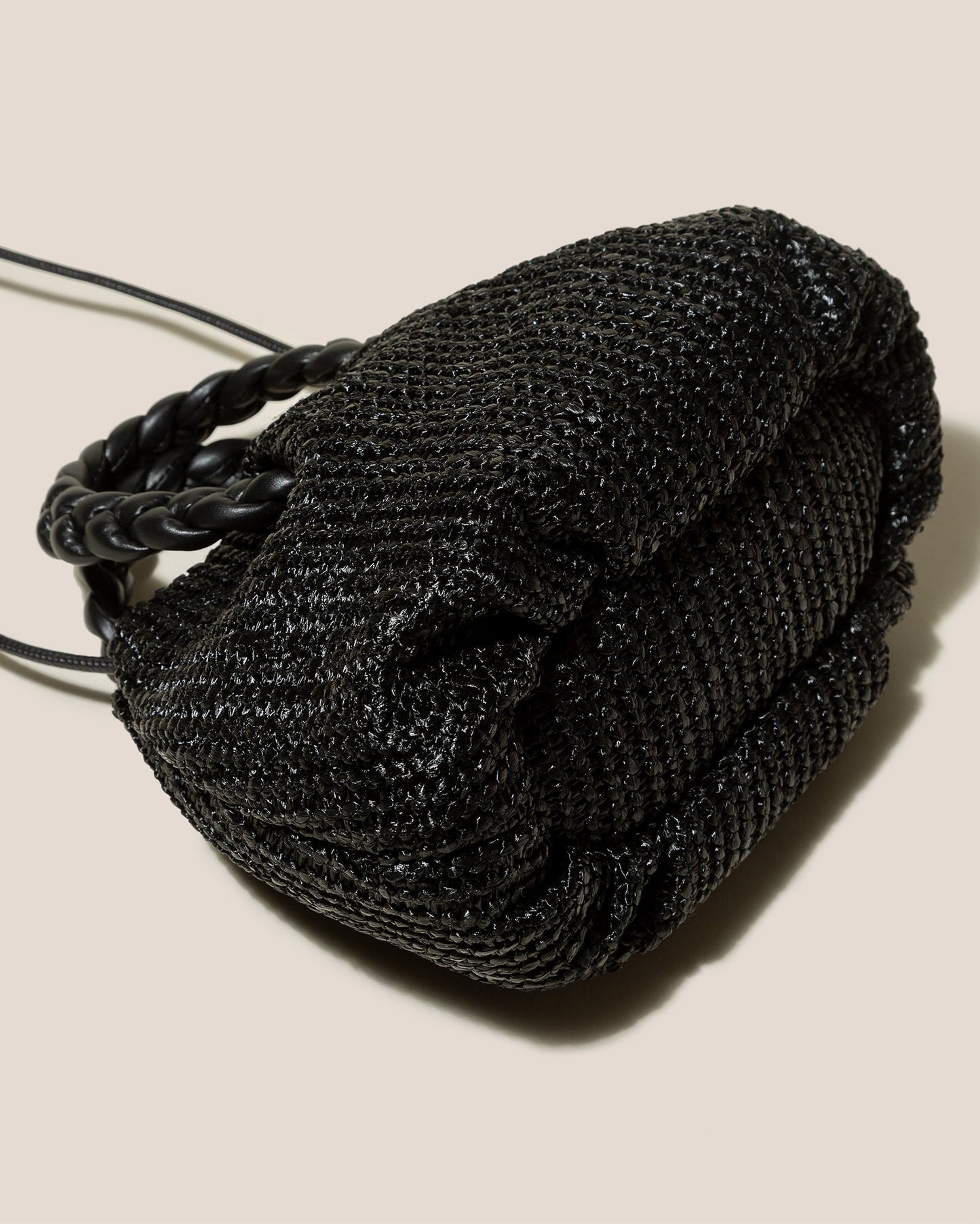 BOMBON M RAFFIA - Medium Plaited-handle Raffia Handbag - Hereu outlet
