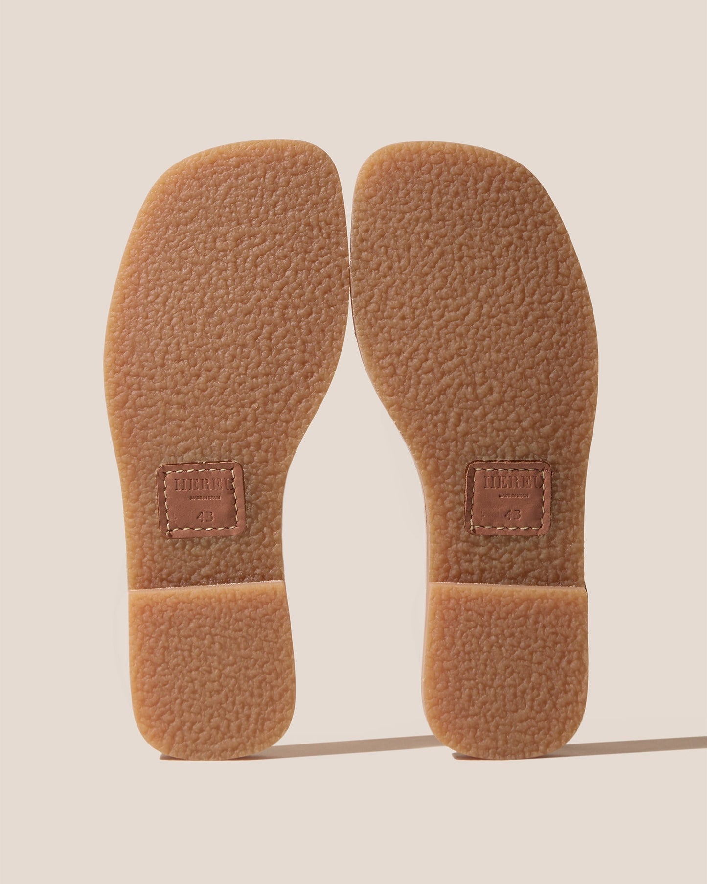 ALOC RUBBER - Asymmetrical Sandal - Hereu online