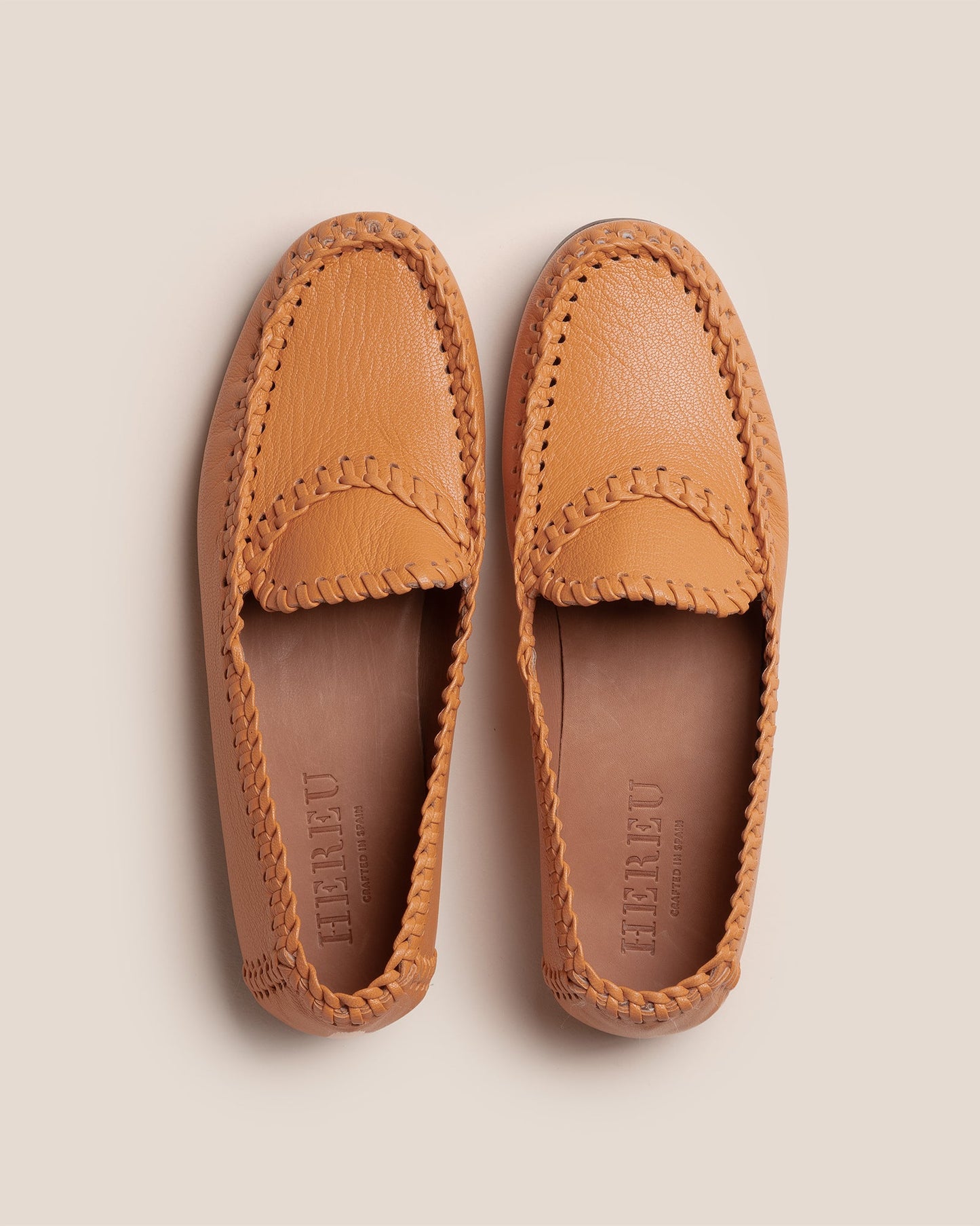 SASTRE SUPPLE SHINY - Braided Seam Slip-On Loafer - Hereu near me