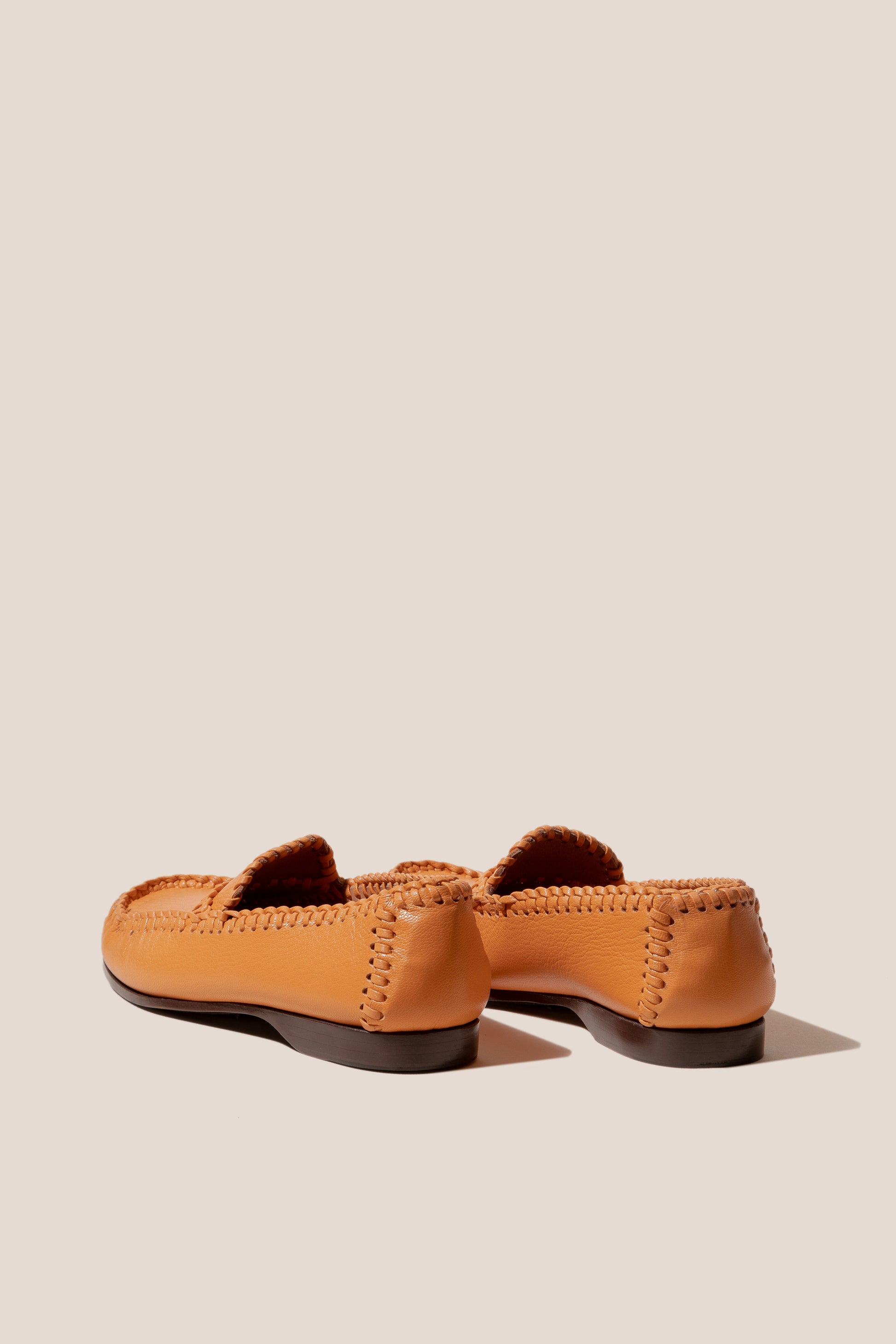 SASTRE SUPPLE SHINY - Braided Seam Slip-On Loafer - Hereu near me