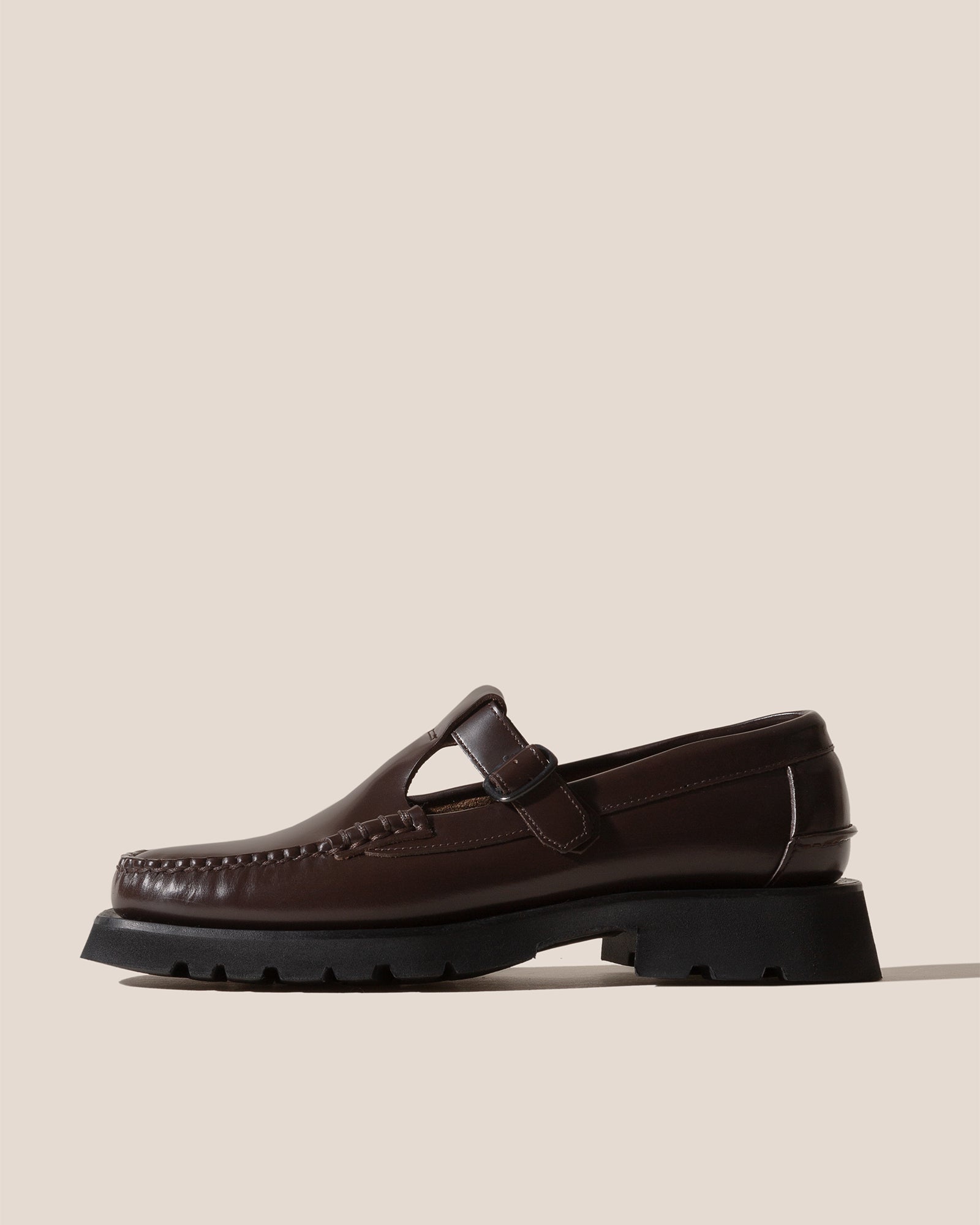 ALBER SPORT - Tread Sole T-Bar Loafer - Hereu near me