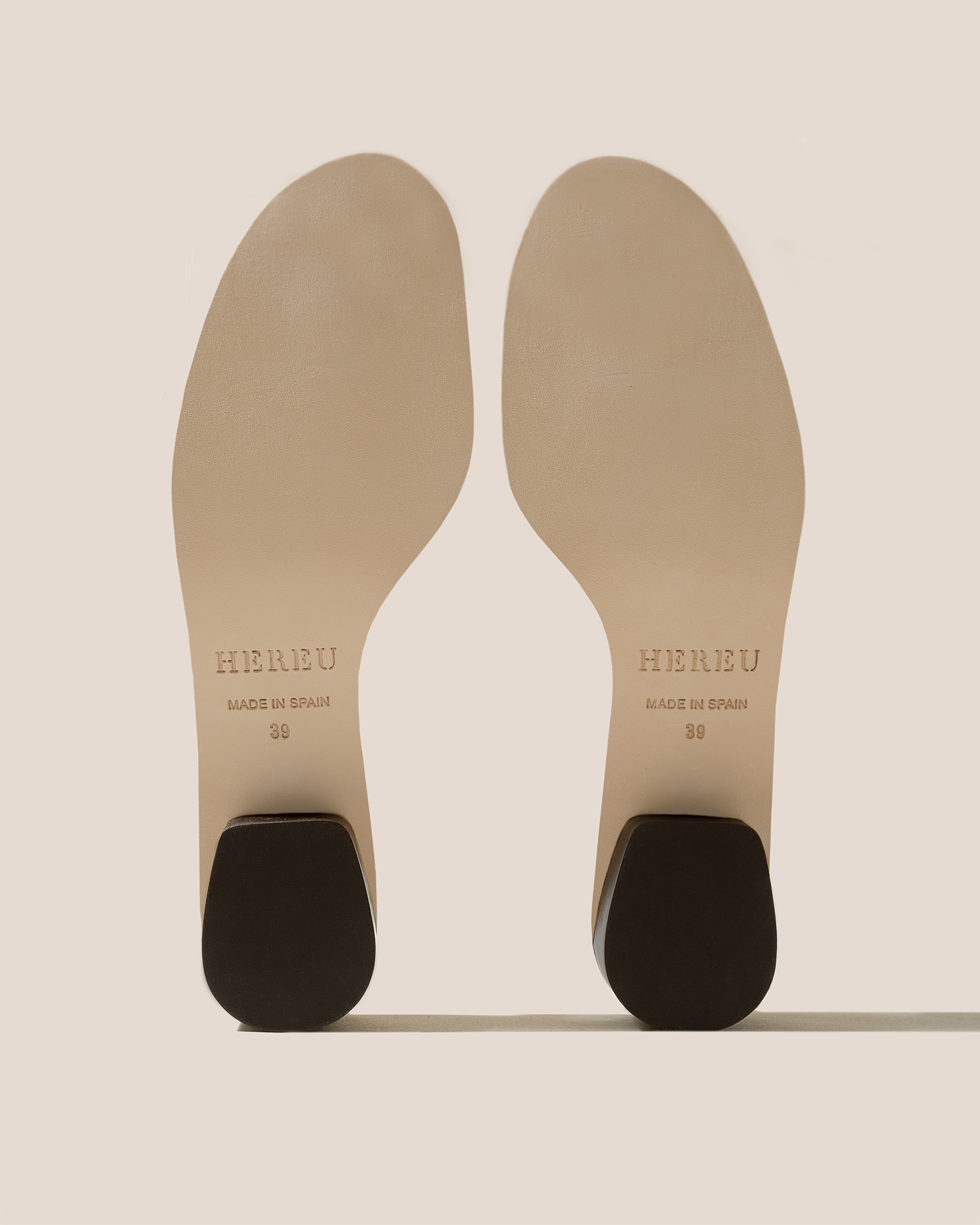 GABIA - Heeled Woven T-bar Sandal - Hereu US