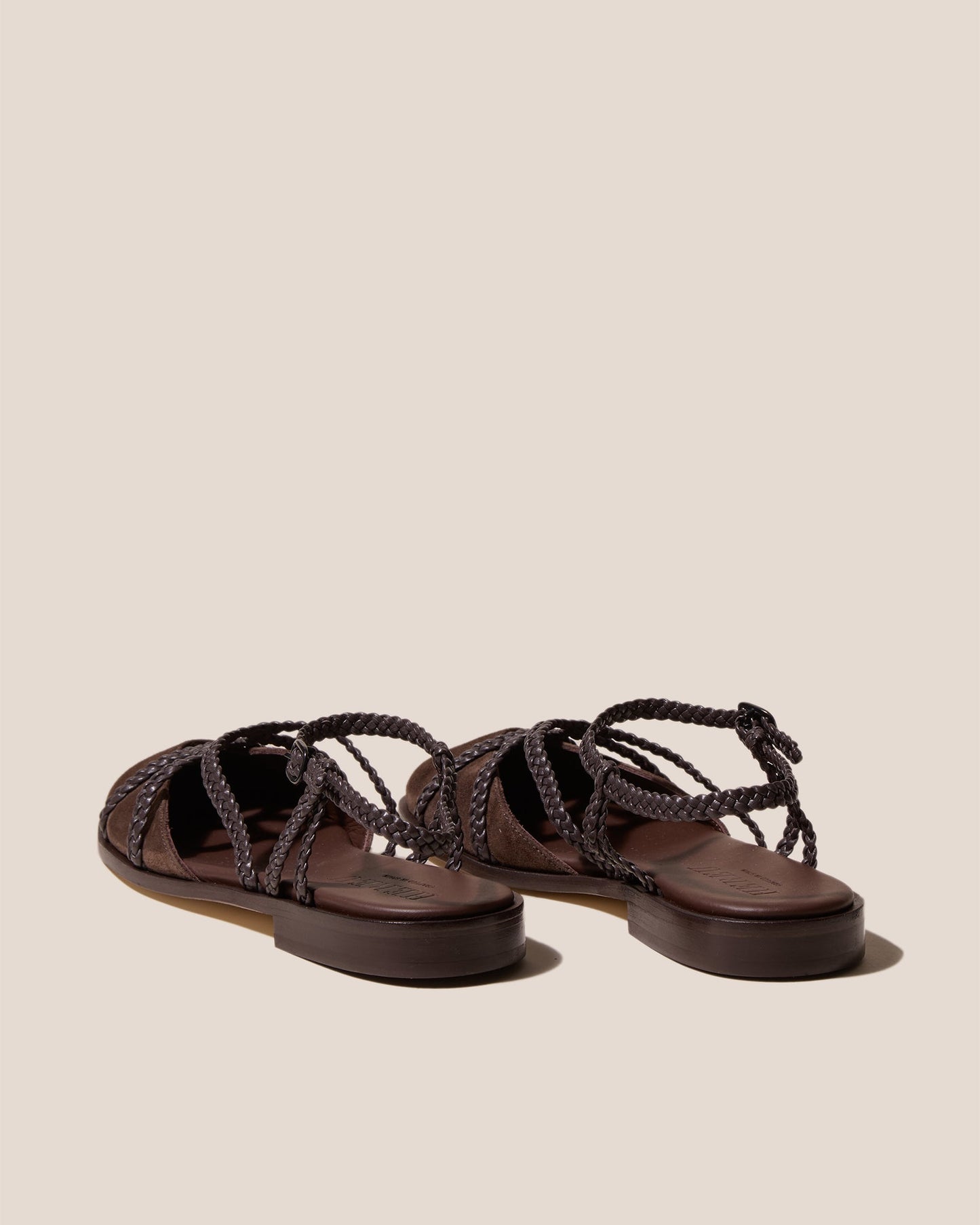 RANYA - Woven Round-Toe Sandal - Hereu outlet