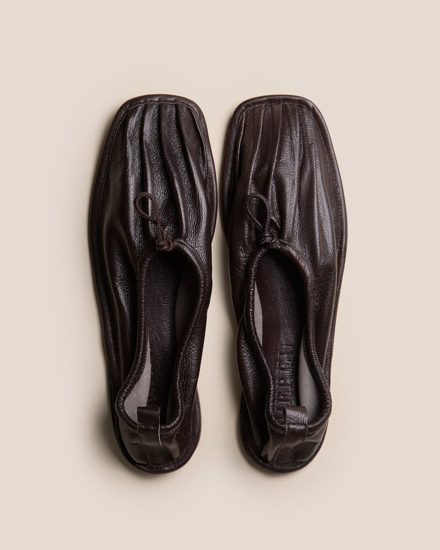 PUNTERA SUPPLE SHINY - Pleated-Toe Pump - Hereu near me
