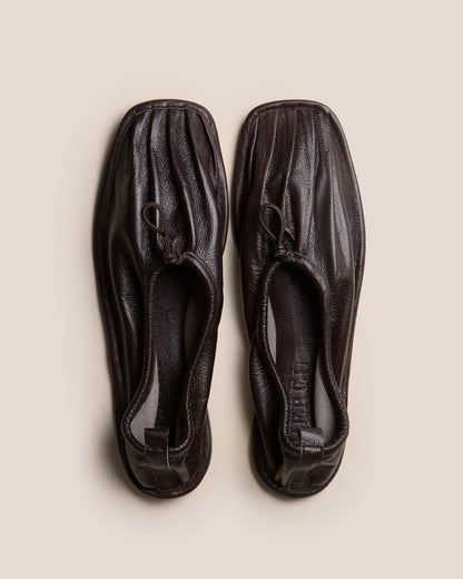 PUNTERA SUPPLE SHINY - Pleated-Toe Pump - Hereu near me