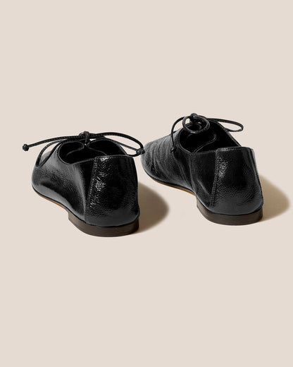 PLEGADA CRINKLED GLOSSY - Deconstructed Lace-up Shoe - Hereu US