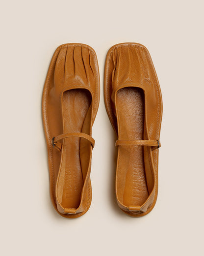 DANSA SUPPLE SHINY - Pleated-Toe Mary Jane Pump - Hereu on sale
