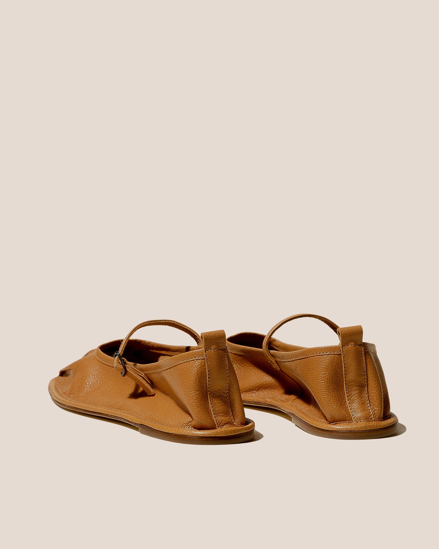 DANSA SUPPLE SHINY - Pleated-Toe Mary Jane Pump - Hereu on sale