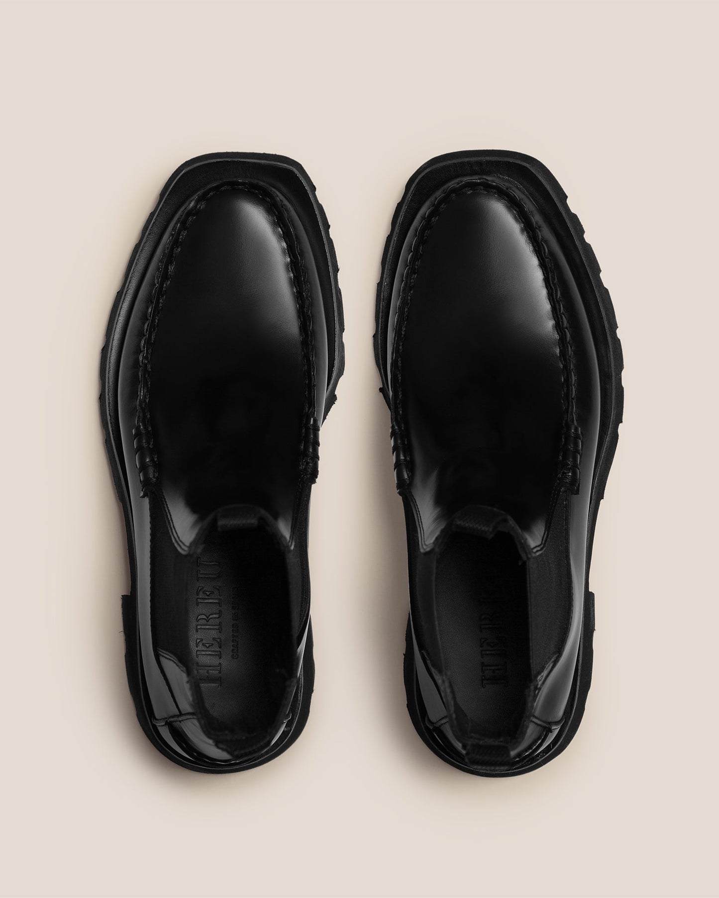 ALDA SPORT - Tread Sole Low-Calf Chelsea Boot - Hereu outlet