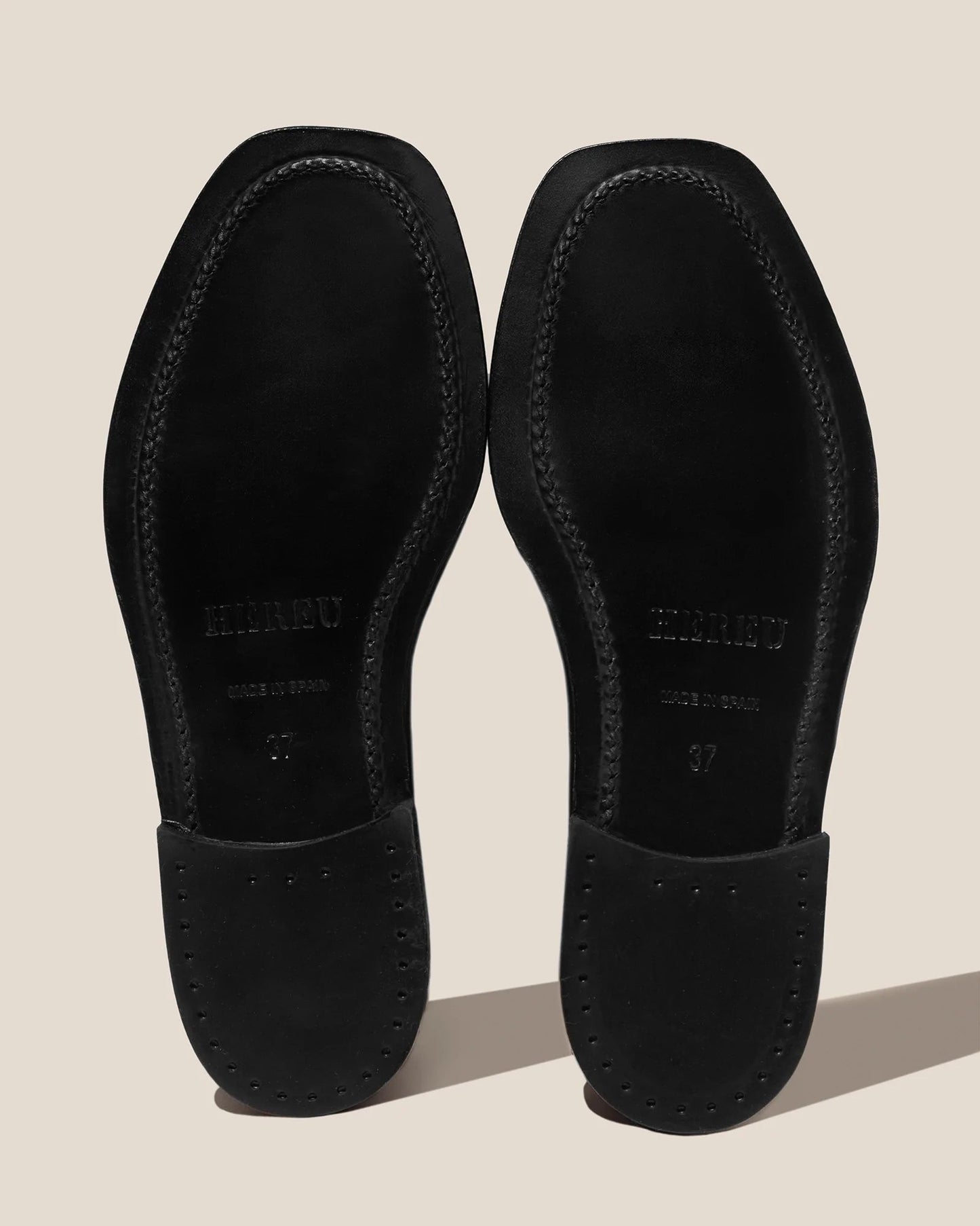 ALDA - Low-calf Chelsea Boot - Hereu on sale