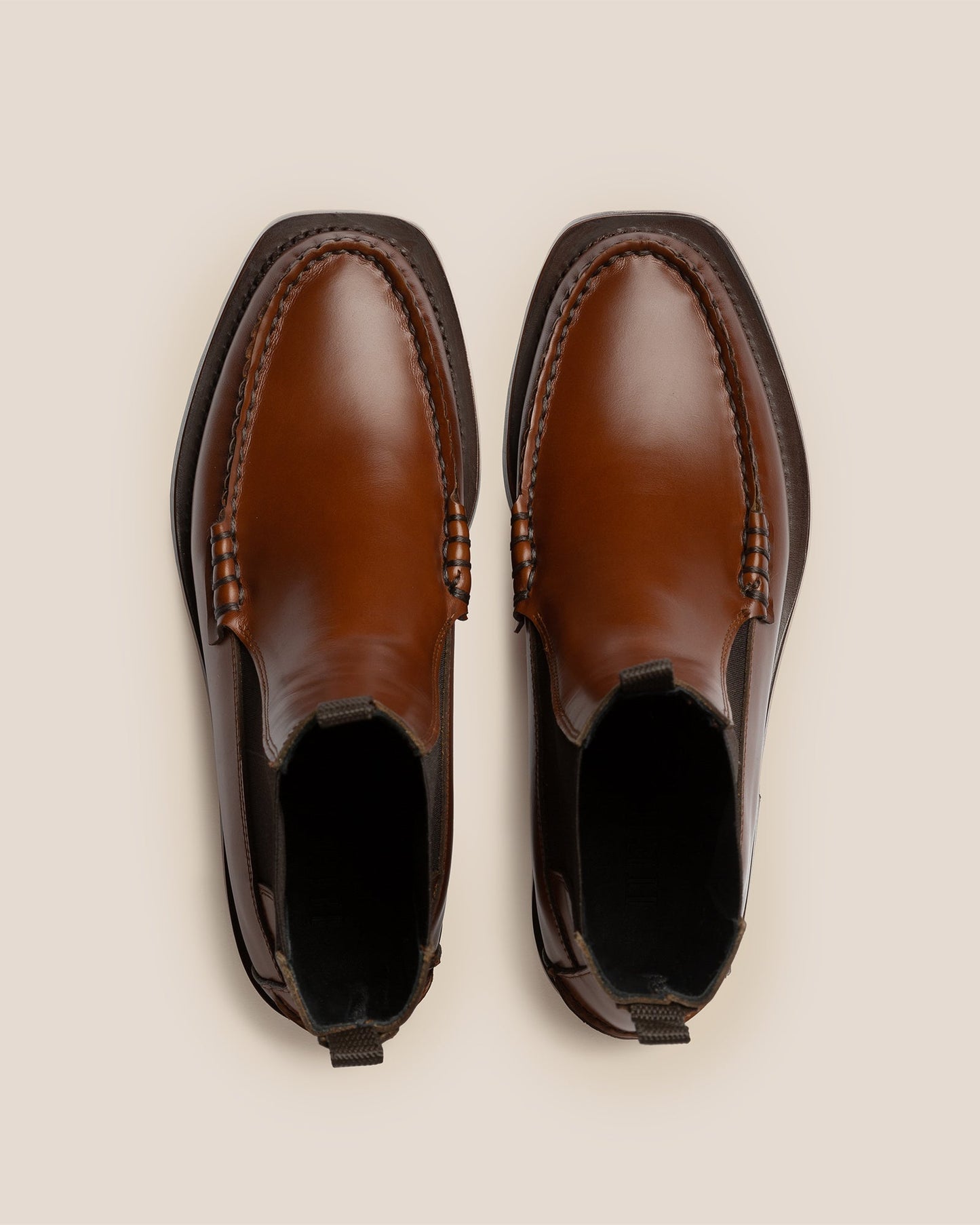 ALDA - Low-calf Chelsea Boot - Hereu US