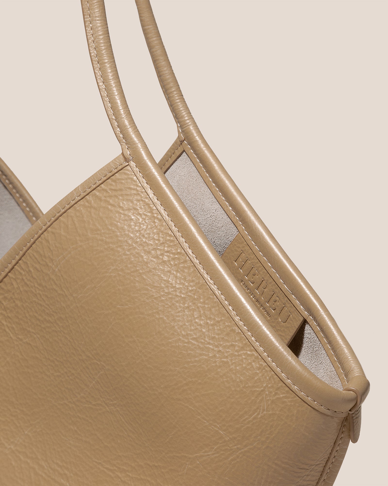 CALELLA DISTRESSED - Leather Tote Bag - Hereu sale
