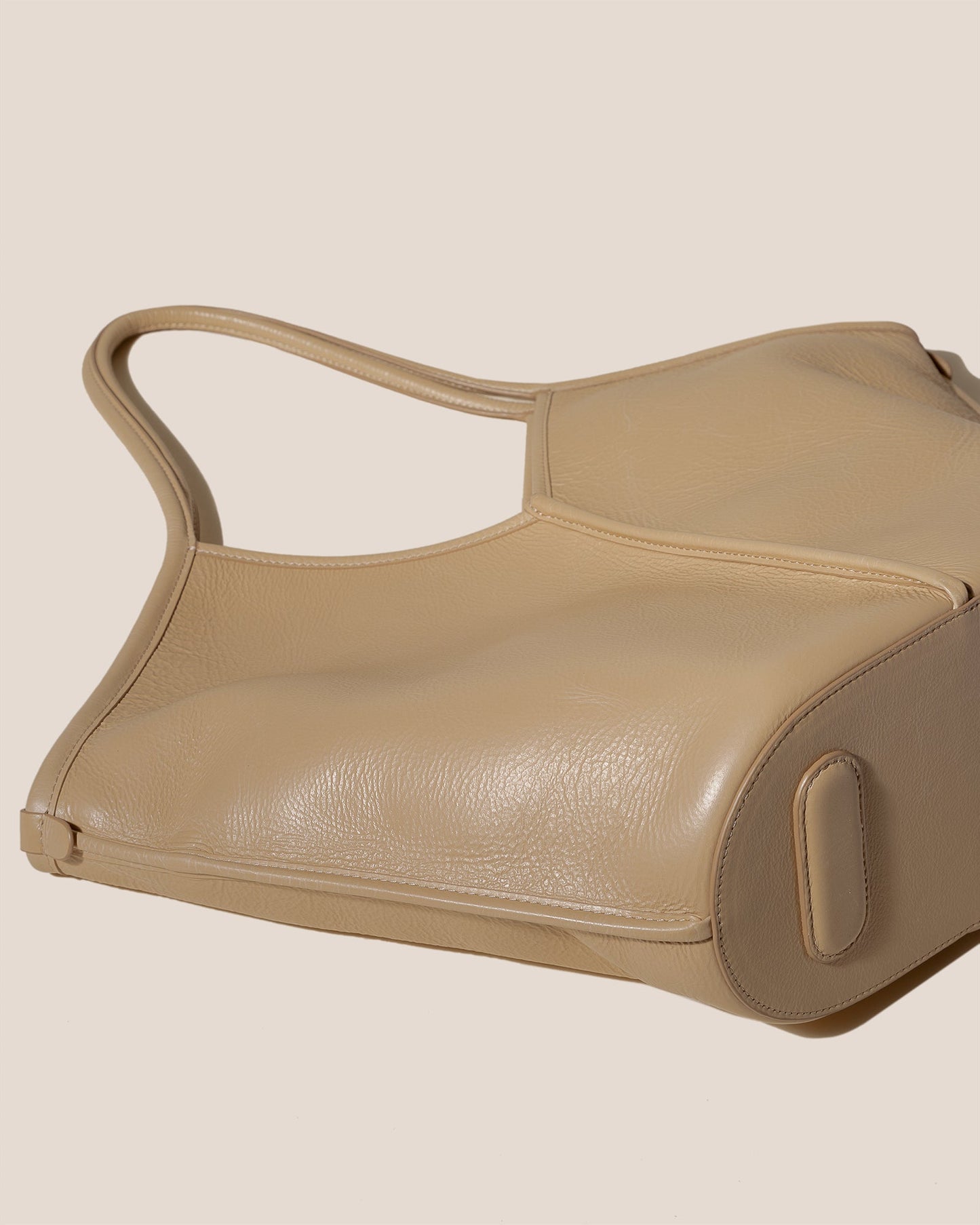 CALELLA DISTRESSED - Leather Tote Bag - Hereu sale