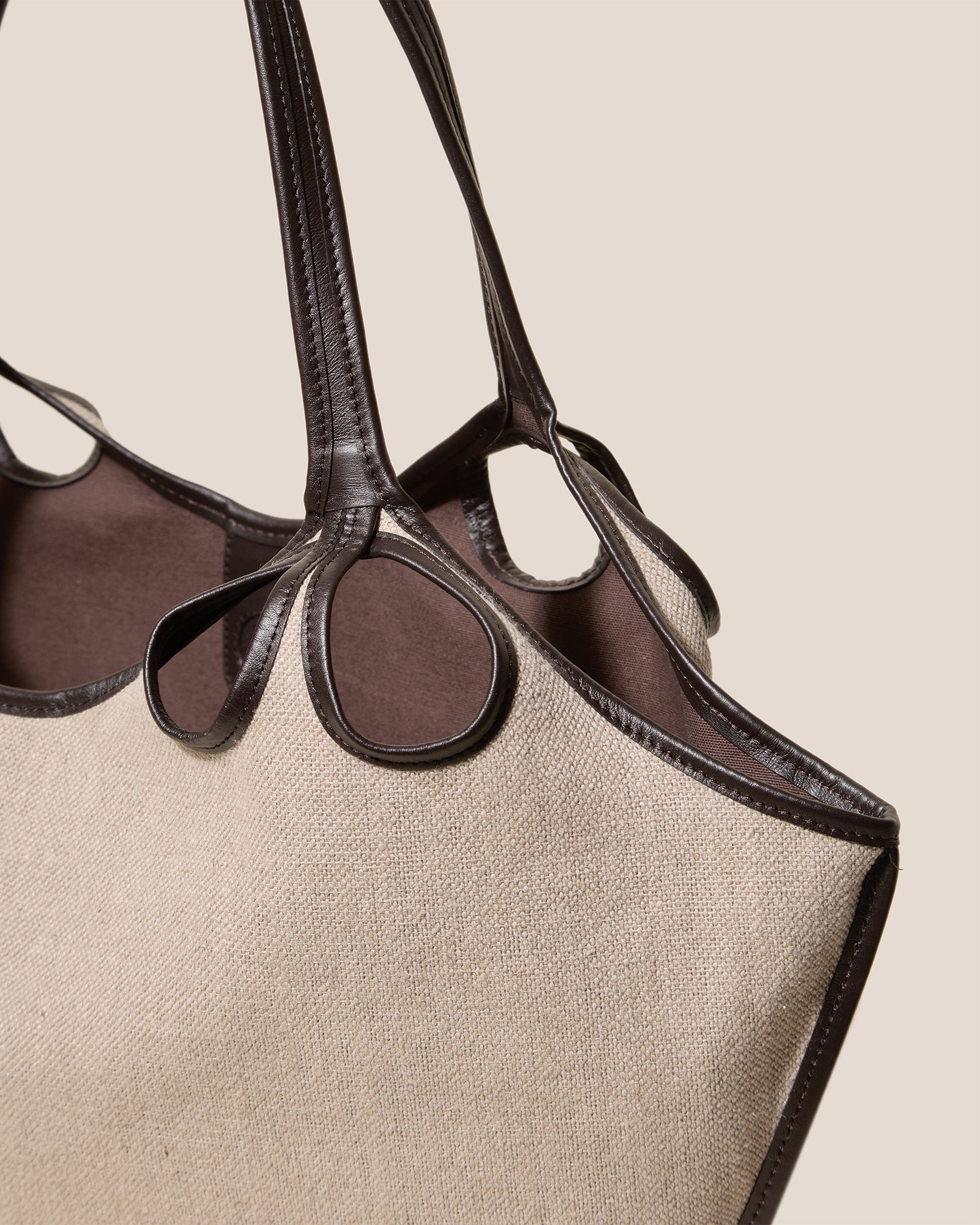 ESCALA LINEN - Cut-Out Tote Bag - Hereu on sale