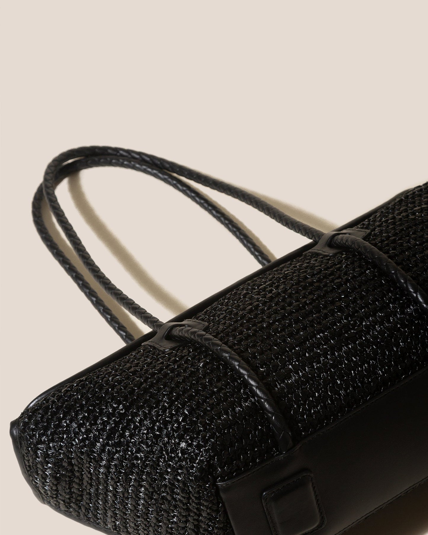 FORNA RAFFIA - Leather Framed Shoulder Bag - Hereu near me