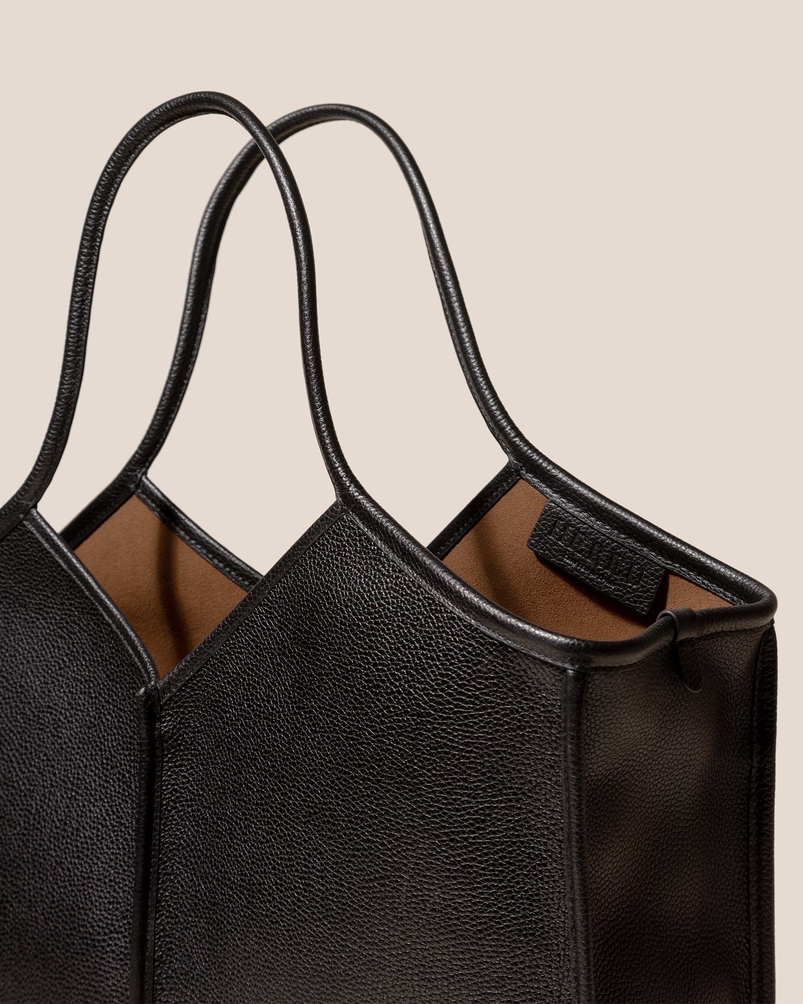 CALELLA SQUARED MEDIUM GRAINY - Leather-trimmed Tote Bag - Hereu for sale