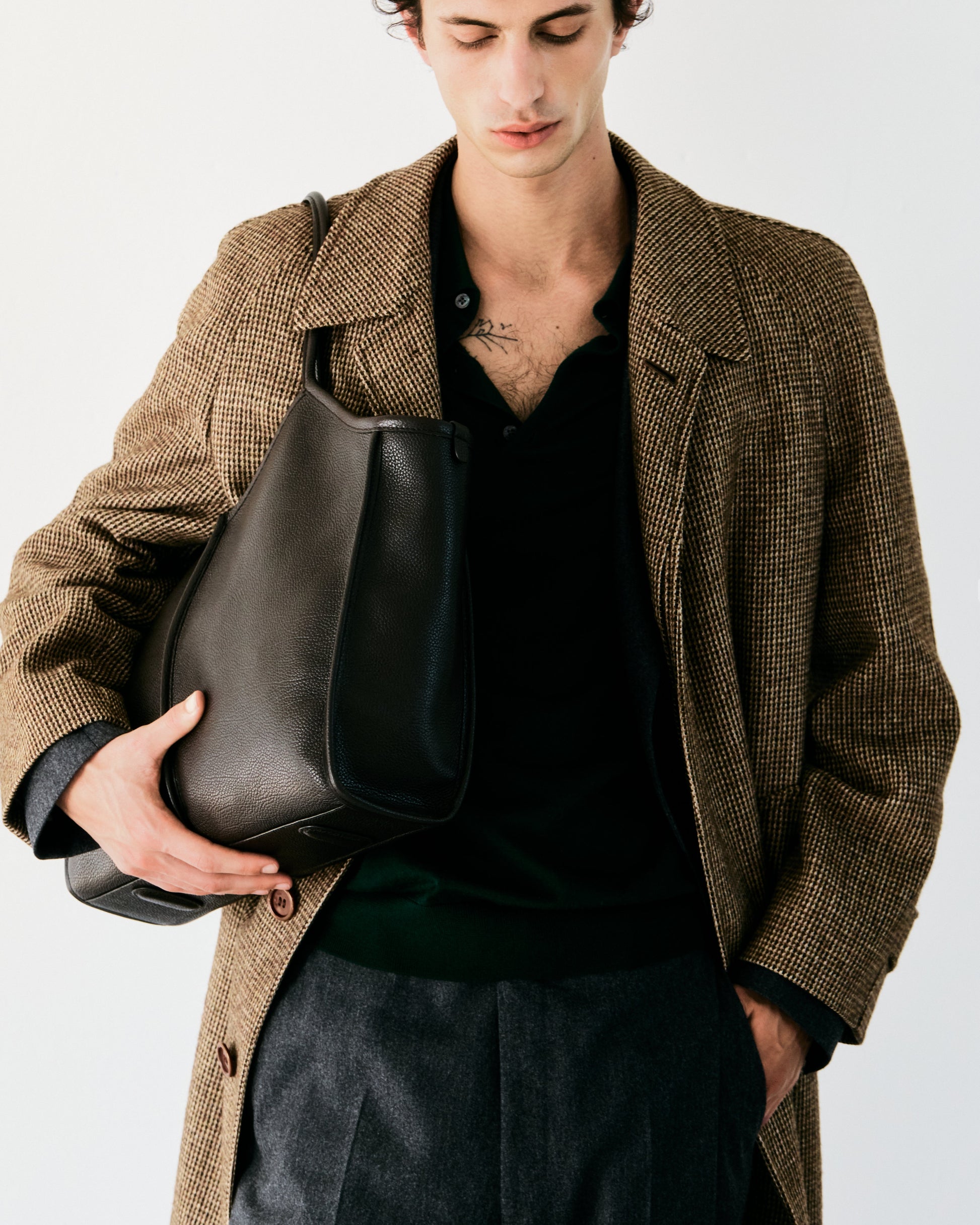 CALELLA SQUARED MEDIUM GRAINY - Leather-trimmed Tote Bag - Hereu near me
