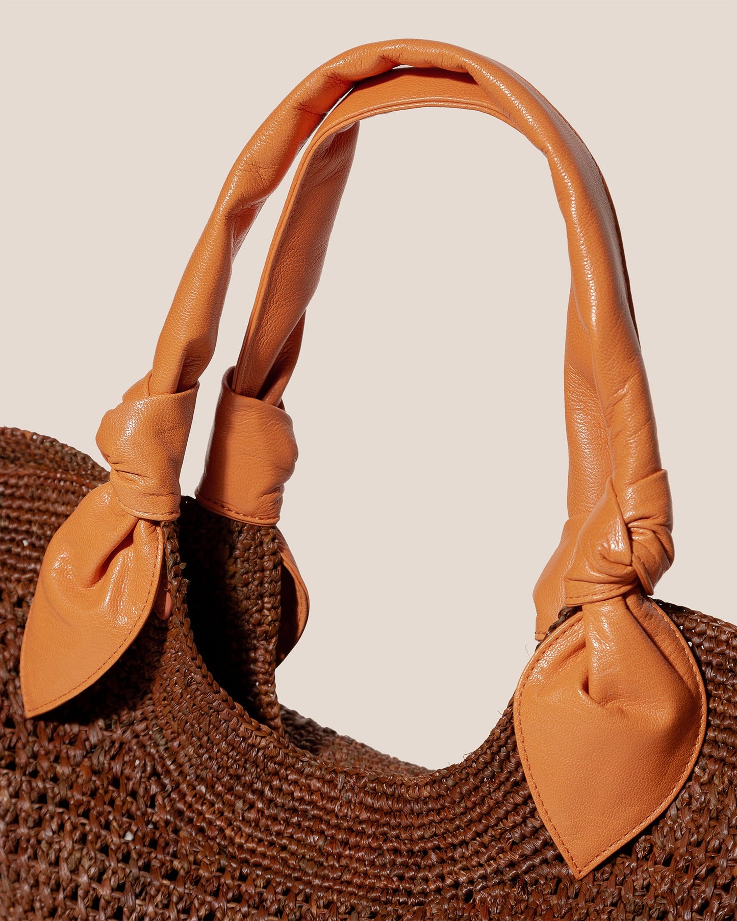 FONOL - Crocheted Raffia Basket - Hereu US