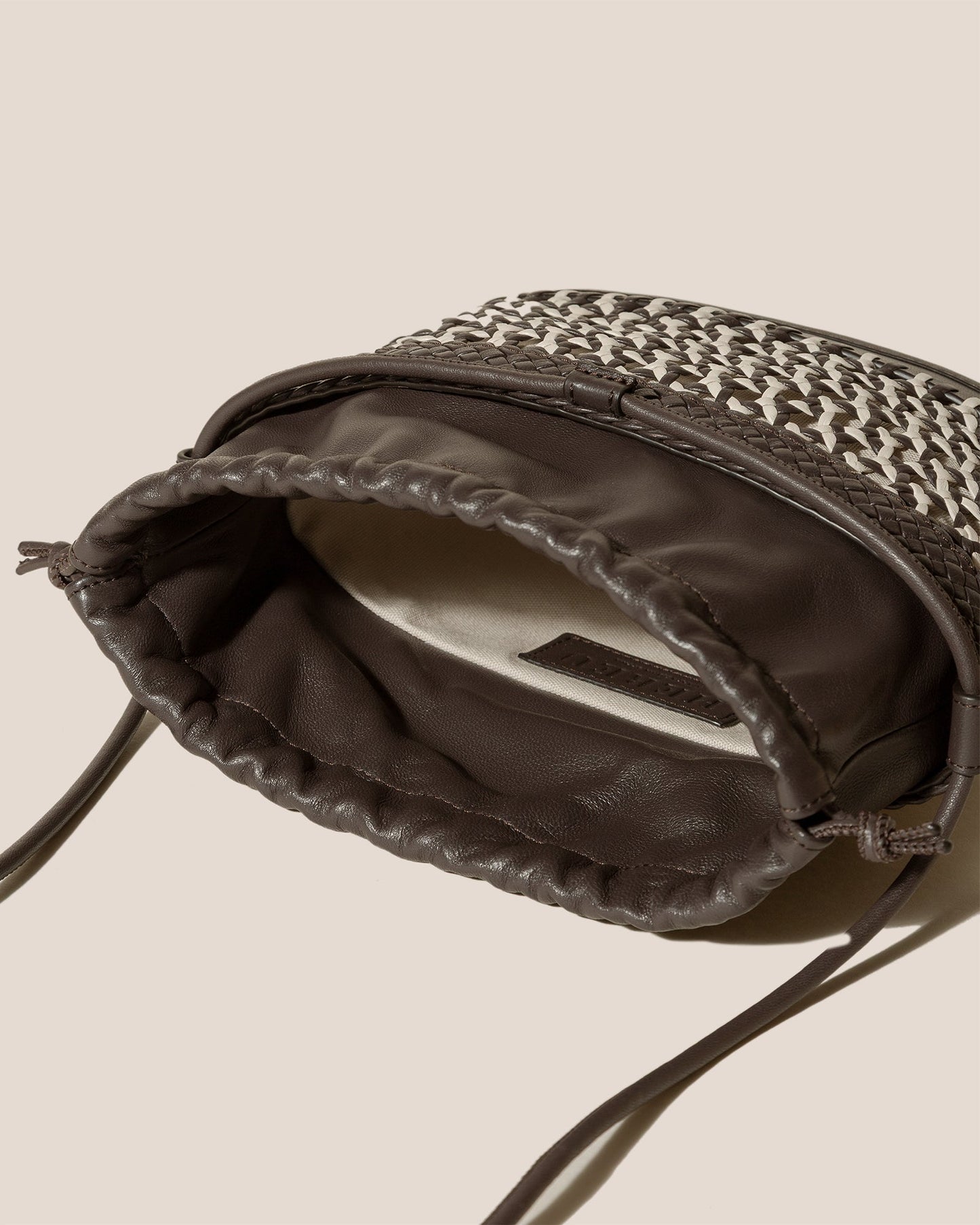 GAIA - Woven Bucket Crossbody Bag - Hereu US