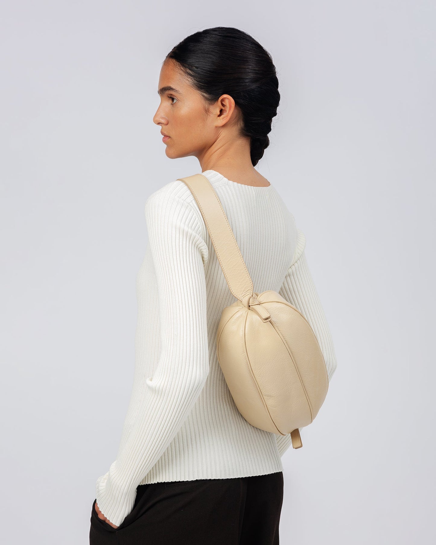 BOYA L DISTRESSED - Ball-Shaped Crossbody Bag - Hereu for sale