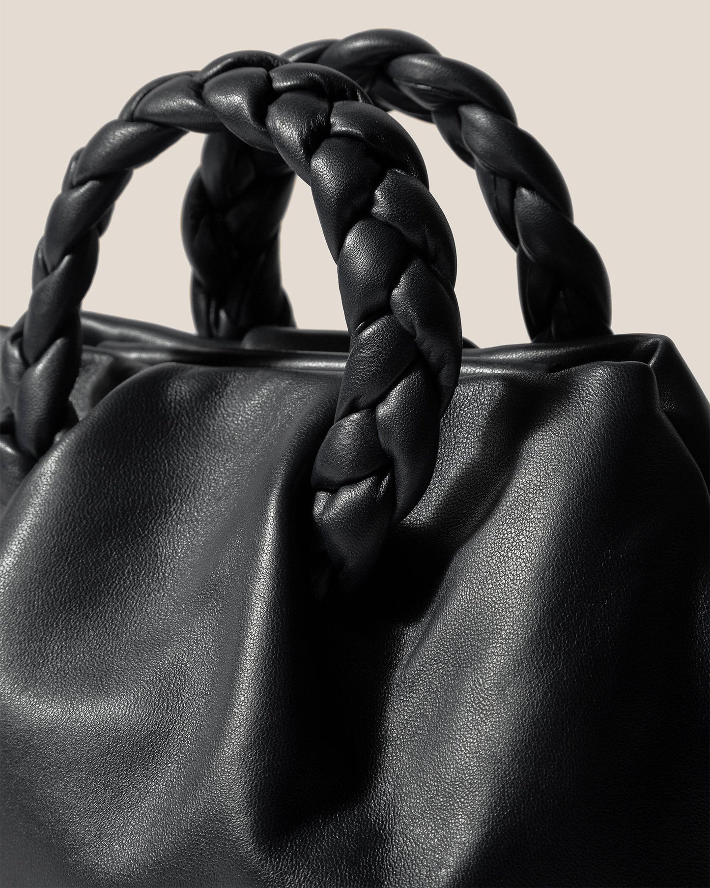 BOMBON M - Medium Plaited-handle Leather Handbag - Hereu discount