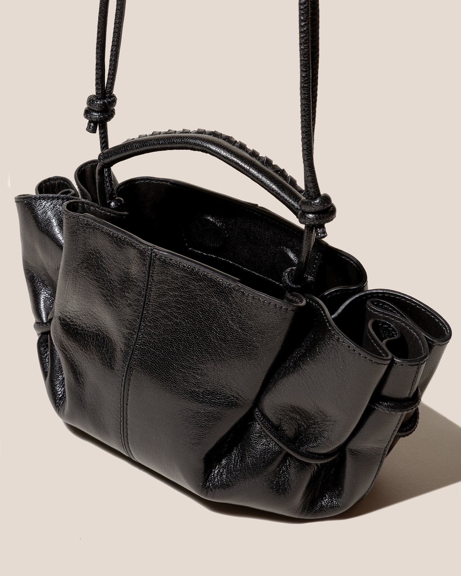 ARTA MINI - Pleated Crossbody Bag - Hereu near me
