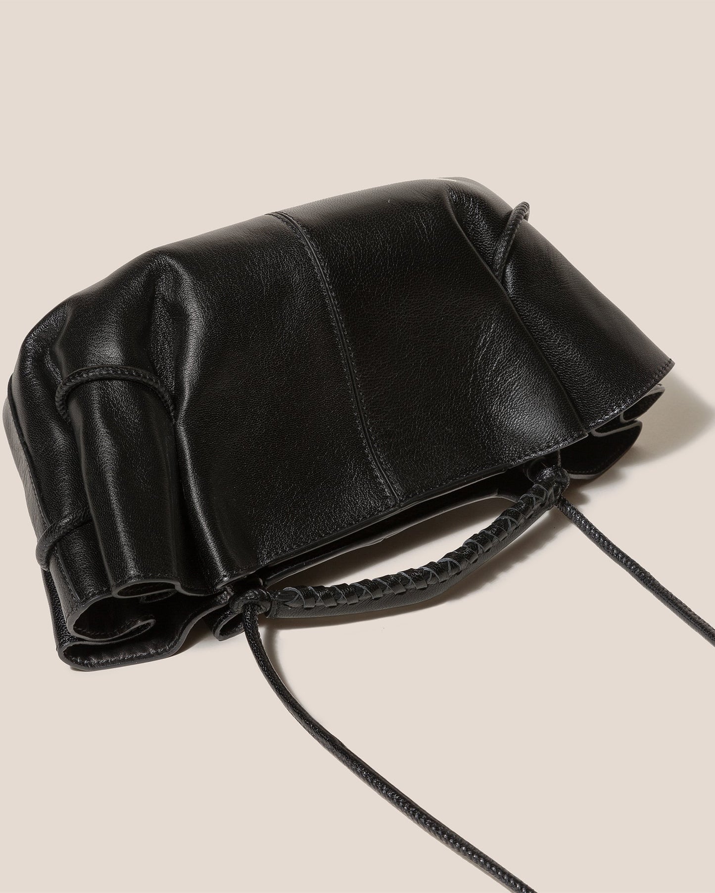 ARTA MINI - Pleated Crossbody Bag - Hereu near me