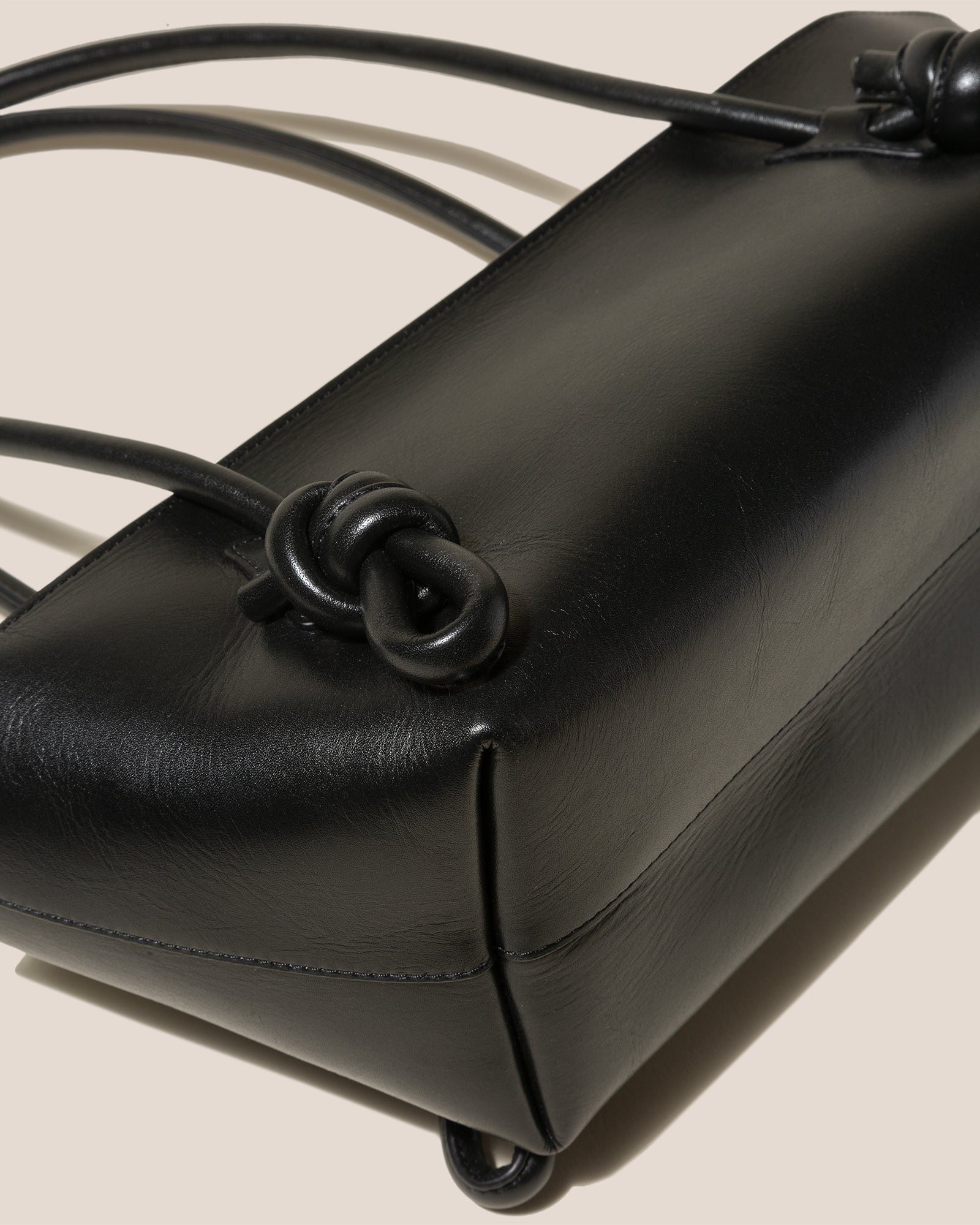 FLECA - Knotted-handle Shoulder Bag - Hereu online