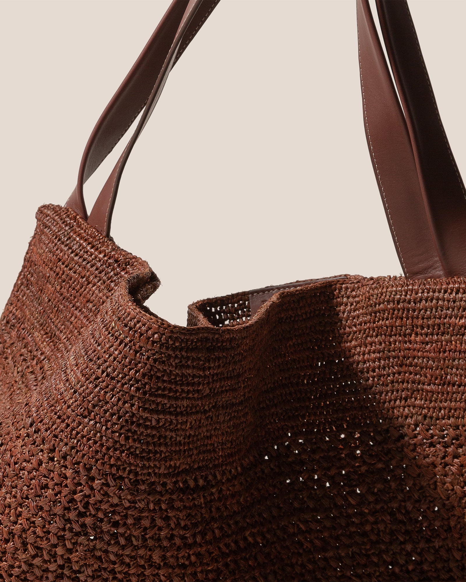 CADOR - Slouchy Crocheted Raffia Shoulder Bag - Hereu online