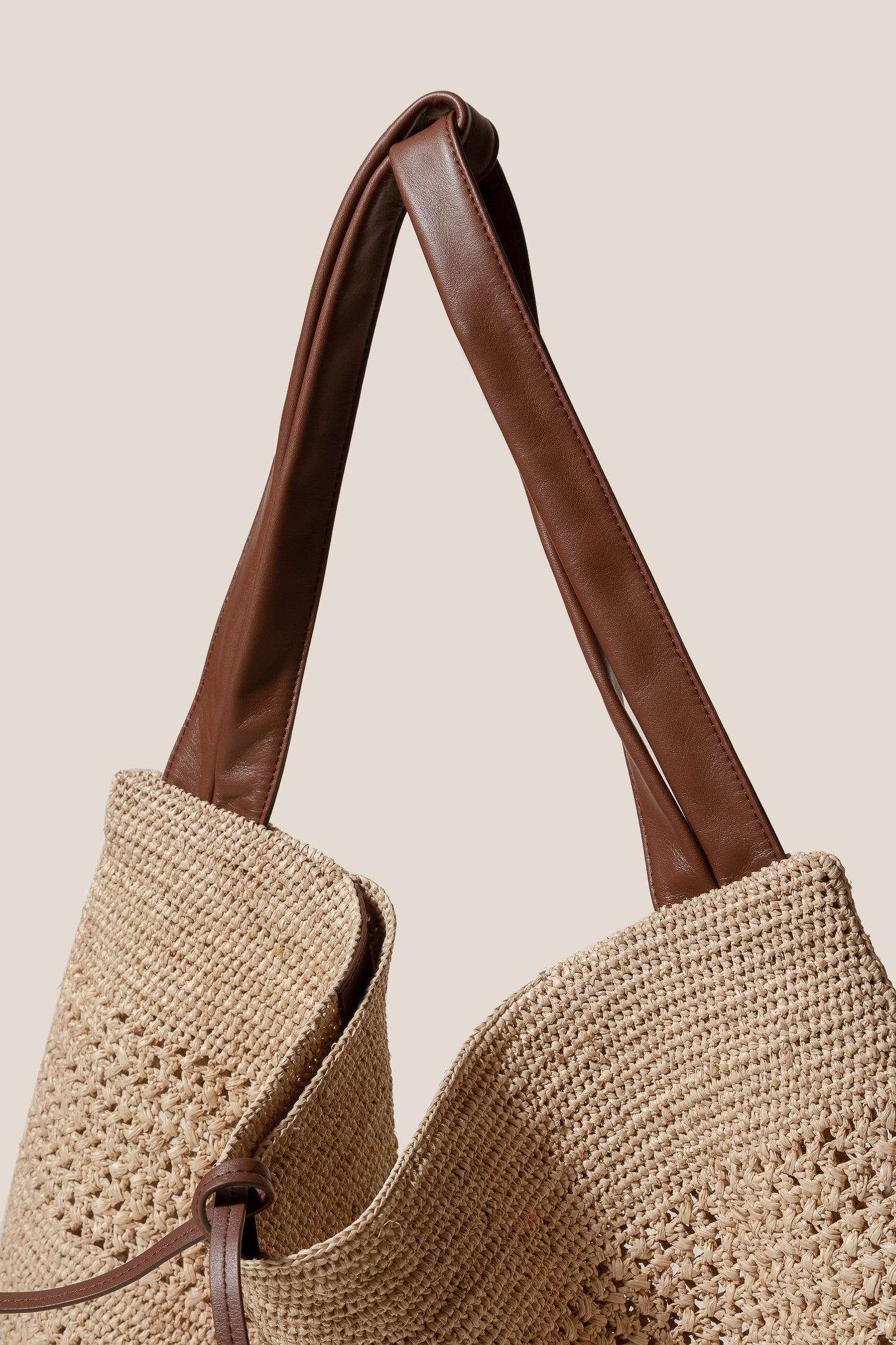 CADOR - Slouchy Crocheted Raffia Crocheted Shoulder Bag - Hereu US