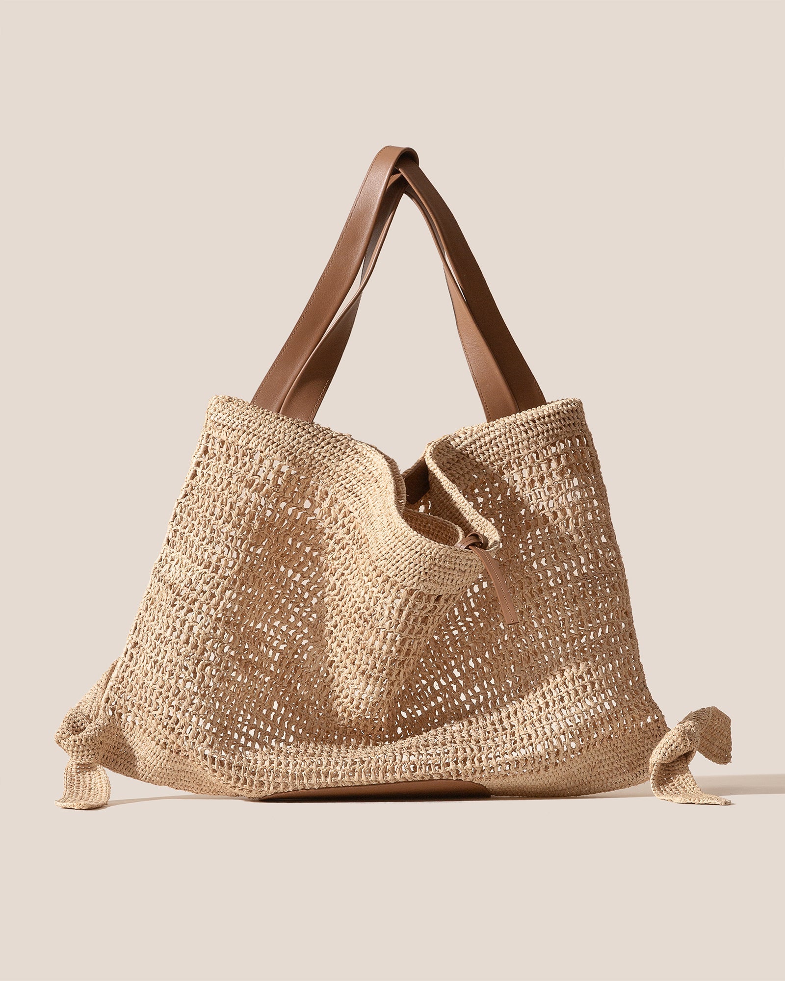CADOR RAFFIA MESH - Slouchy Shoulder Bag - Hereu near me