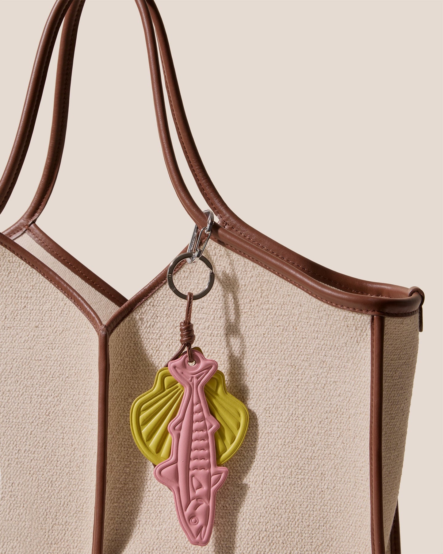 LAMAR KEYCHAIN - Embossed Leather Keychain - Hereu discount