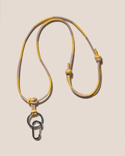 LLUM KEYCHAIN - Hand-Knotted Patchwork Keychain - Hereu US