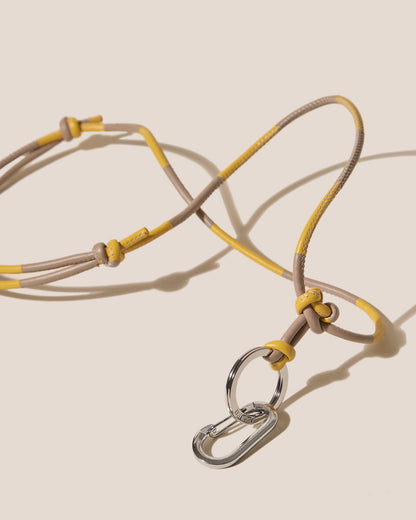 LLUM KEYCHAIN - Hand-Knotted Patchwork Keychain - Hereu US