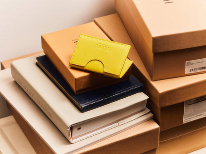 RODONA - Foldable Leather Card Holder - Hereu near me