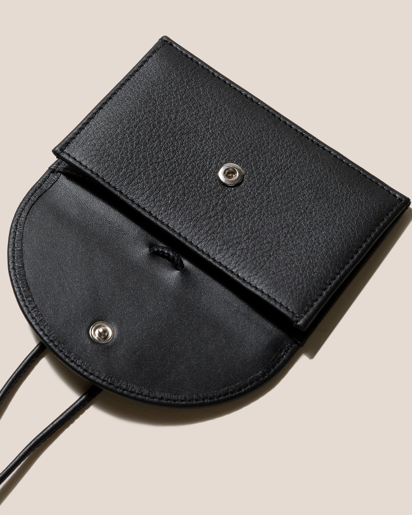 PENJAT - Leather Wallet with Strap - Hereu online