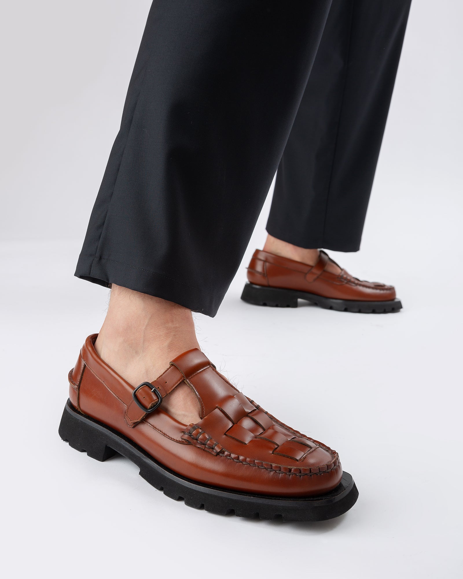 SOLLER SPORT - Tread Sole T-Bar Loafer - Hereu online