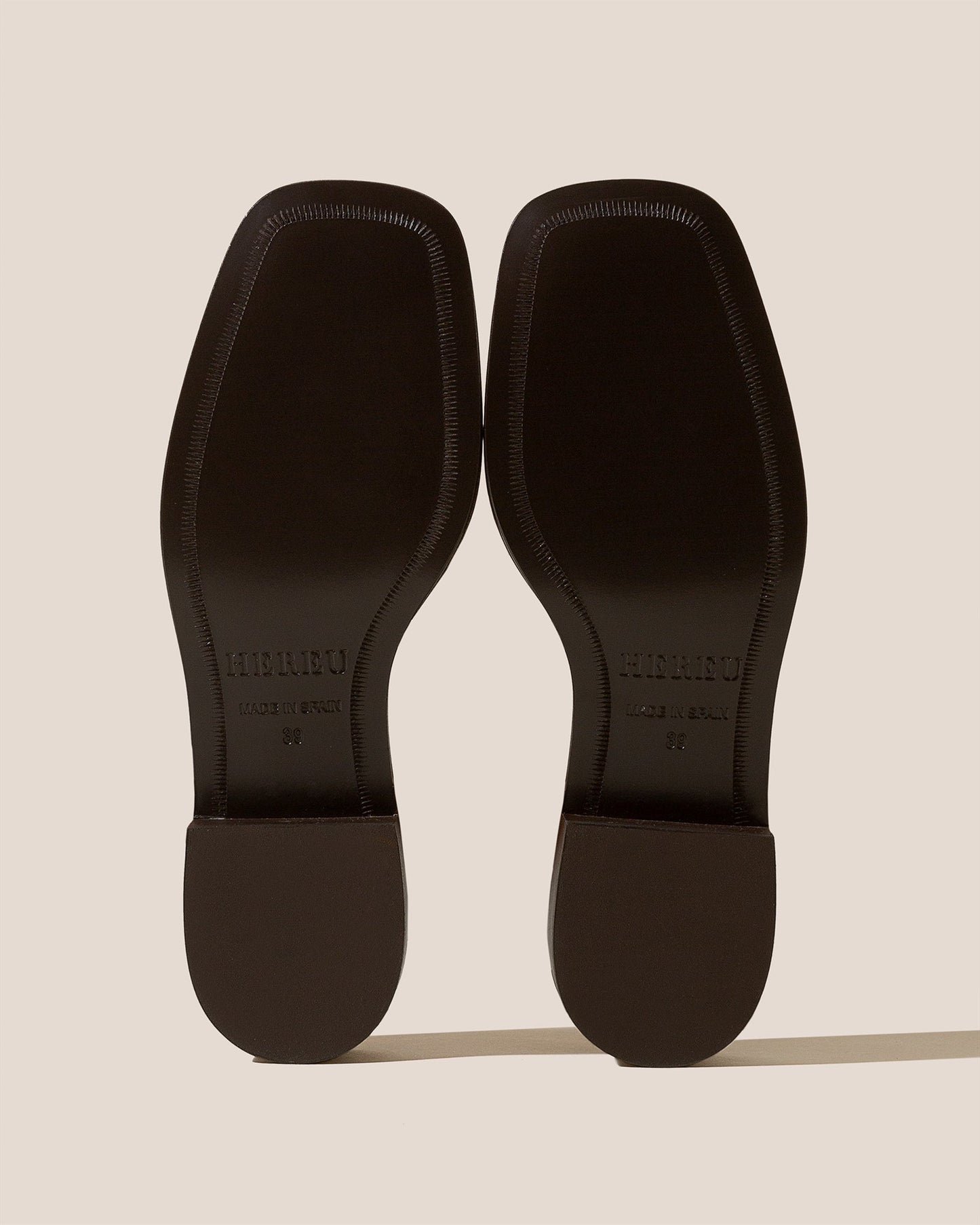 ALARO SUEDE - Square-Toe T-bar Sandal - Hereu outlet
