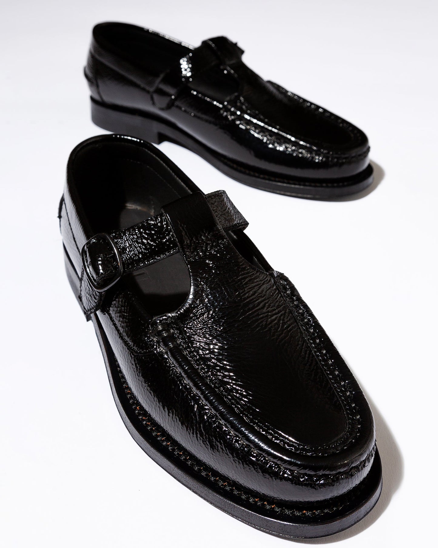 ALBER CRINKLED GLOSSY - T-bar Loafer - Hereu near me