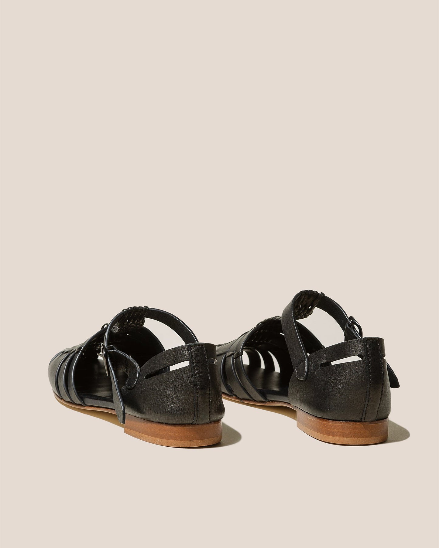 VEDRA - Round-Toe Soft Fisherman Sandal - Hereu sale