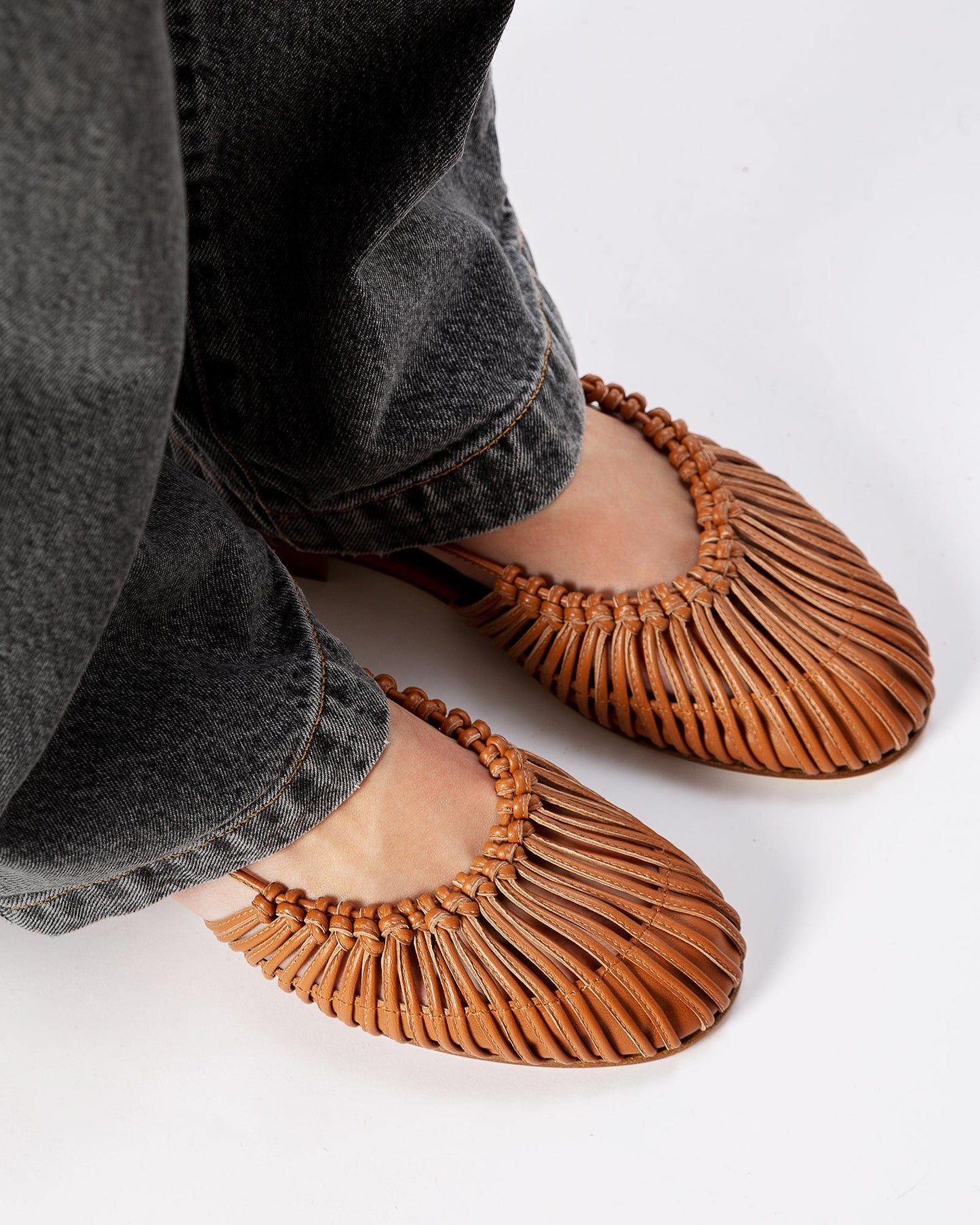 MANTERA - Round-Toe Knotted Sandal - Hereu on sale
