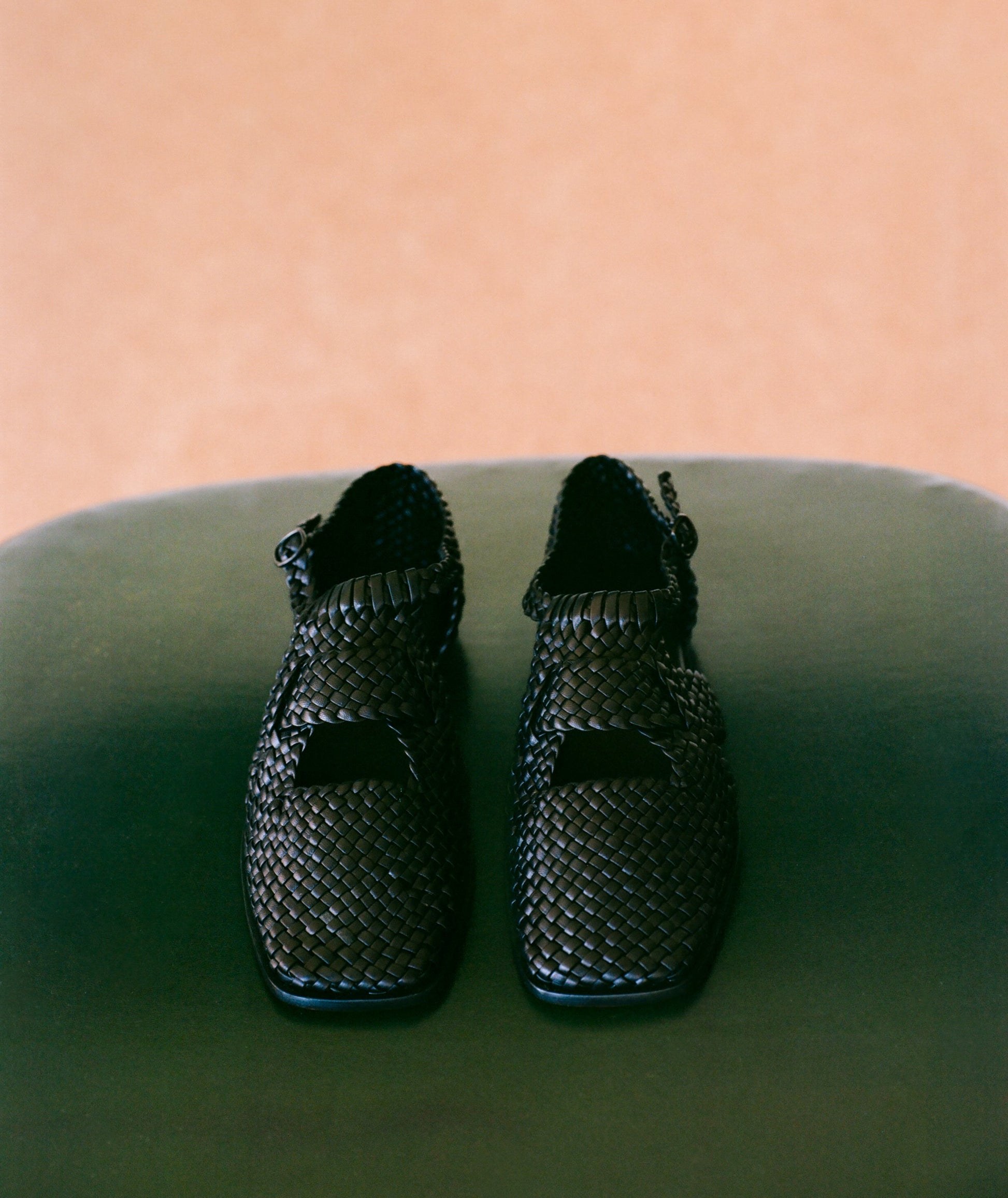 SERRA - Woven T-Bar Sandal - Hereu near me