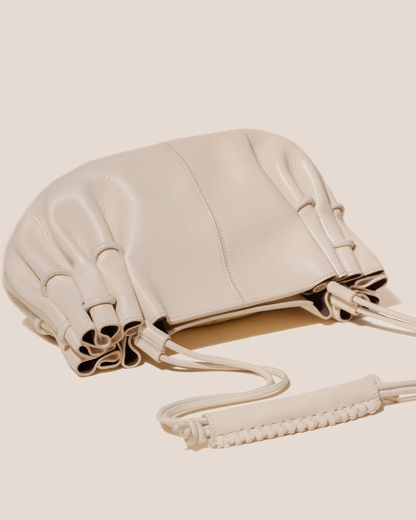 ARTA - Pleated Shoulder Bag - Hereu outlet